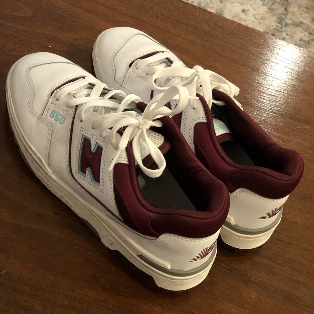 New Balance 550. Men’s 9. Burgundy.